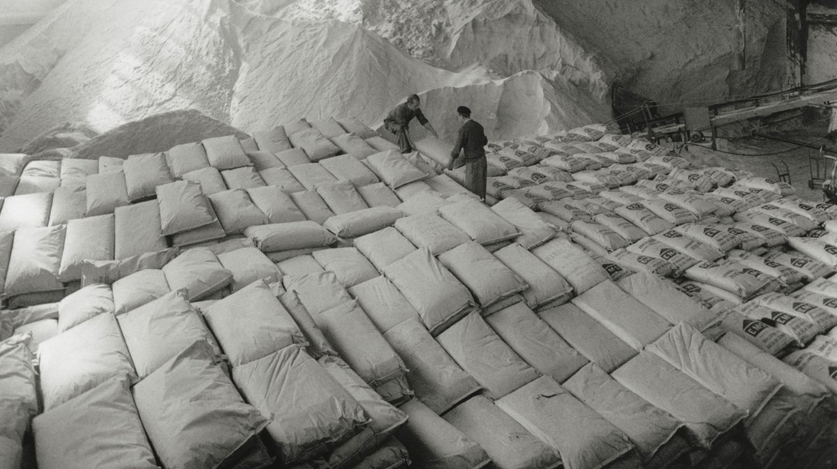 Der negative Referendumsentscheid öffnet den Schweizer Düngermarkt. Am Montag nach der Abstimmung verließen die ersten Bahnwaggons mit Harnstoff die Produktionsstätte in Domat/Ems