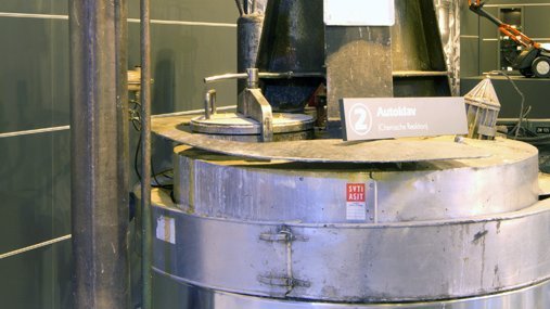 Druckreaktor und Ausblasflasche für die Polymerisation von Spezialkunststoffen