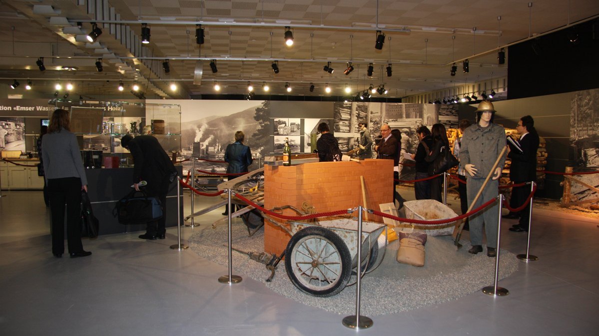 1940er / 50er Jahre: Bau und Betrieb der Holzverzuckerung (Herstellung von "Emser Wasser").