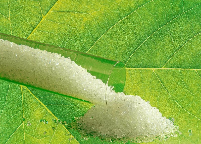 Plastics make car travel environmentally friendly